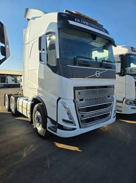 Volvo, FH520 GLOBETROTTER , 6x4 Drive, Truck Tractor, Used, 2022