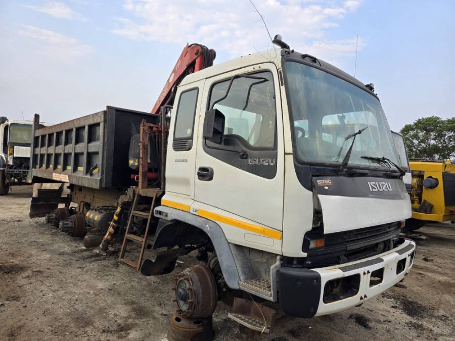Isuzu, FVZ1400  stripping , 6x4 Drive, Tipper Truck, Used, 2008