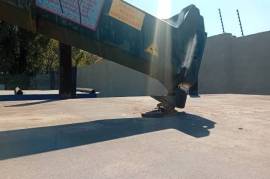 Henred, FRUEHAUF 3 AXLE CRANE TRAILER, Crane Trailer, Used, 2005