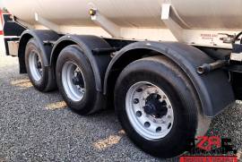 Tank Clinic, TRI-AXLE FUEL TANKER [#52370], Diesel Trailer, Used, 2003
