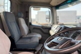 VW, 24-250, 6x2 Drive, Refrigerated Truck, Used, 2011