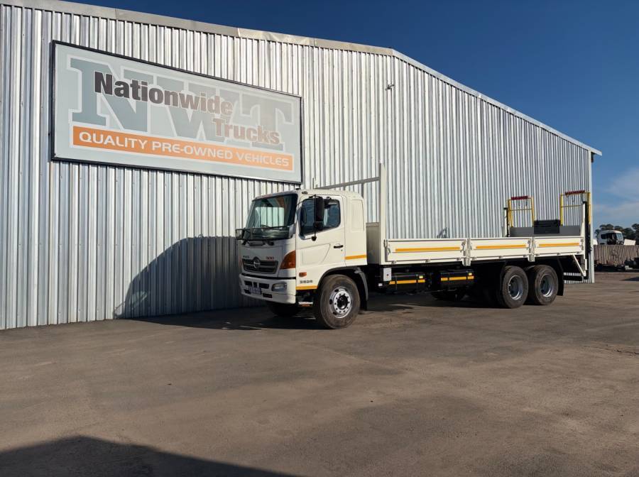 Hino, 500, 6x2 Drive, Dropside Truck, Used, 2017