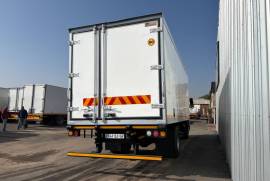 Isuzu, FTR850, 4x2 Drive, Refrigerated Truck, Used, 2018