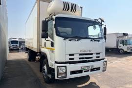 Isuzu, FTR850, 8 Ton, Refrigerated Truck, Used, 2015