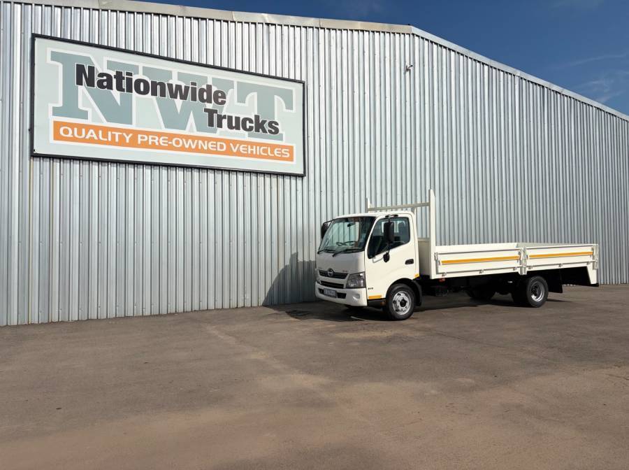 Hino, 300 815, 4 Ton, Dropside Truck, Used, 2016