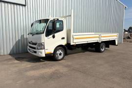 Hino, 300 815, 4 Ton, Dropside Truck, Used, 2016