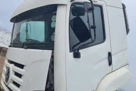 Truck Parts, Volkswagen, truck tractor , Cab / Cabin, Used, 2009
