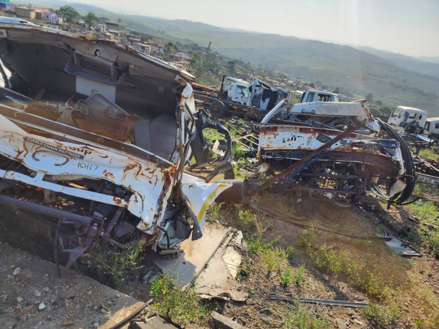 Truck Parts, UD, Ascot, Stripping for Parts, Used, 2006