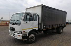 UD, 80 , 4x2 Drive, Tautliner Truck, Used, 2015