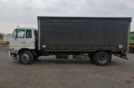 UD, 80 , 4x2 Drive, Tautliner Truck, Used, 2015