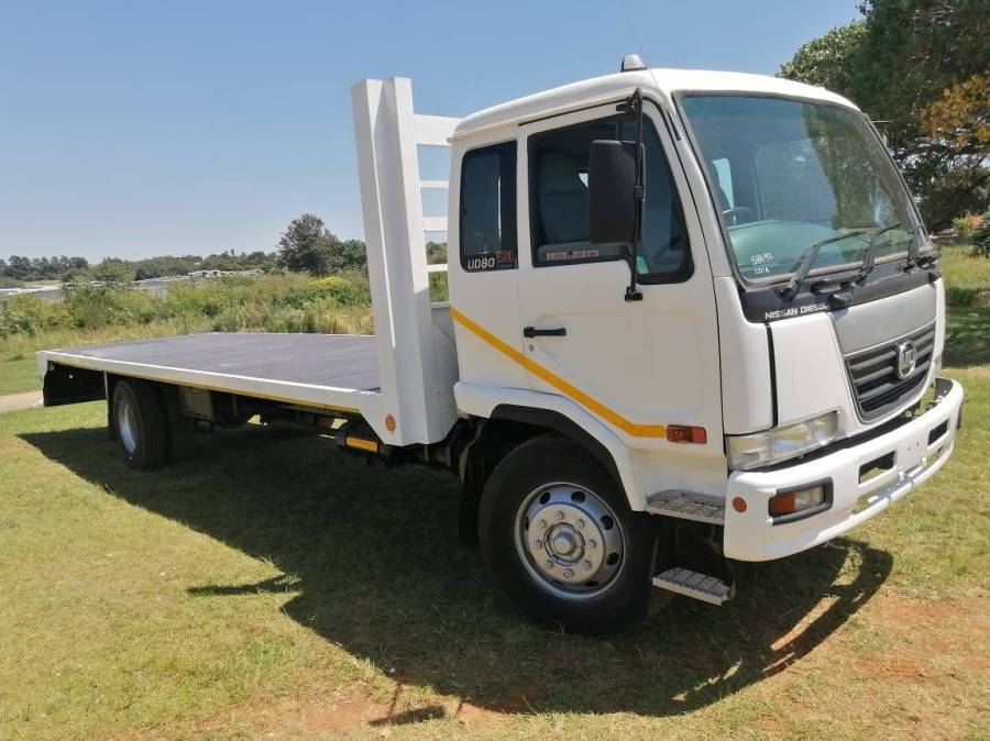 UD, 80 , 4x2 Drive, Flat Deck Truck, Used, 2014