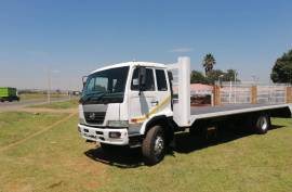 UD, 80 , 4x2 Drive, Flat Deck Truck, Used, 2014