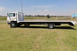UD, 80 , 4x2 Drive, Flat Deck Truck, Used, 2014