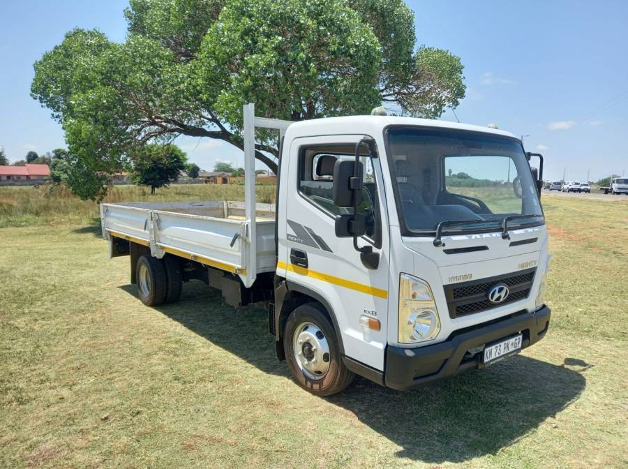 Hyundai,  EX-8 MIGHTY DROPSIDE, Single Axle, Dropside Truck, Used, 2022