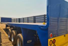 M & P Bodies, Flat Deck Trailer, Used, 2018