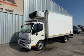 Hino, 300 815, 4 Ton, Refrigerated Truck, Used, 2017