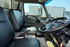 Hino, 300 815, 4 Ton, Refrigerated Truck, Used, 2017