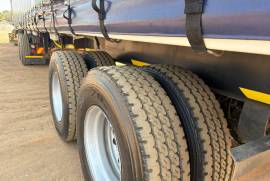 SA Truck Bodies, Tautliner Trailer, Used, 2011