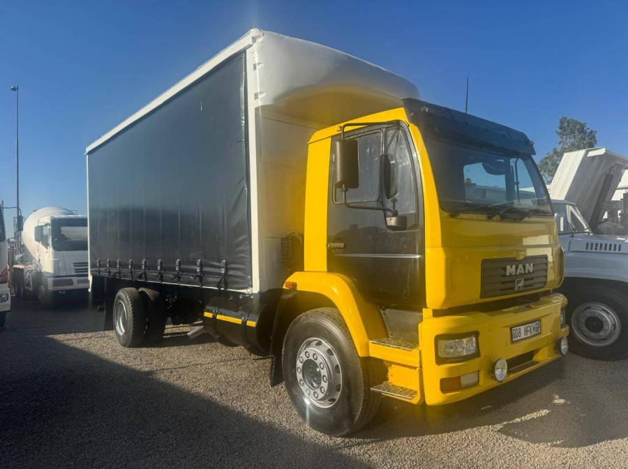 MAN, CLA 220 8 Ton , 4x2 Drive, Tautliner Truck, Used, 2013
