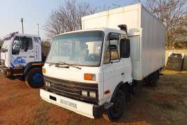Nissan, CW 45, 4x2 Drive, Closed Body Truck, Used