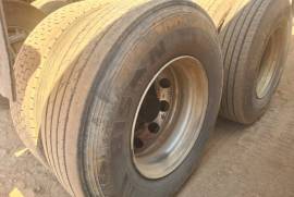 Henred, Sloper Trailer, Used, 2007