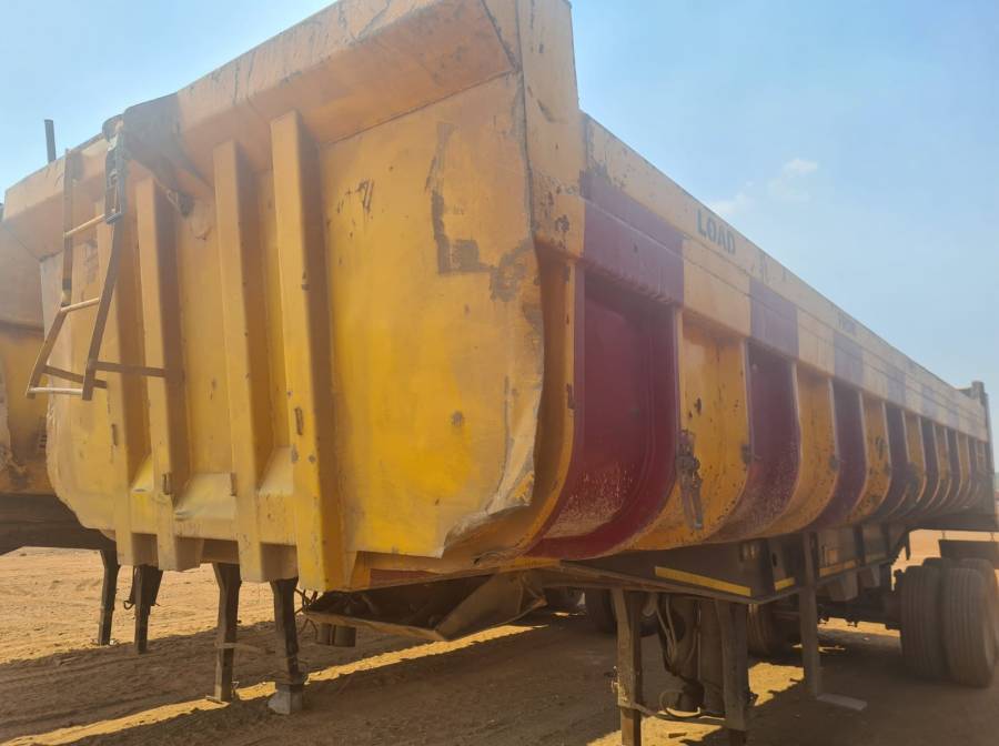 Henred, Sloper Trailer, Used, 2007