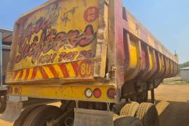 Henred, Sloper Trailer, Used, 2007