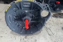 Truck Parts, Isuzu, 5 SPEED MANUAL, Gearbox, Used