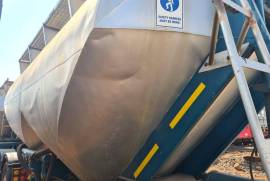 Henred, Dry Bulk Tanker, Used, 1994