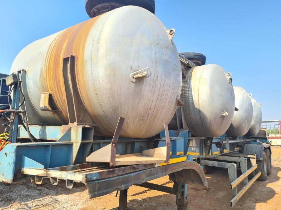 Henred, Acid Tanker, Used, 1994