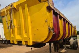 Henred, Sloper Trailer, Used, 2003