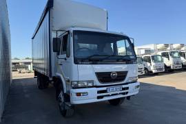 Nissan, UD80, 8 Ton, Tautliner Truck, Used, 2015