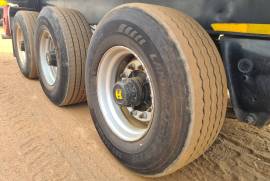 Henred, Brick Trailer, Used, 2021