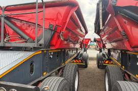 Leader Bodies, 30 Cube Side Tipper Link, Side Tipper Link Trailer, Used