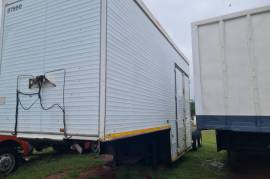 Henred, 7m Back and 6m Front, Pantech Trailer , Used