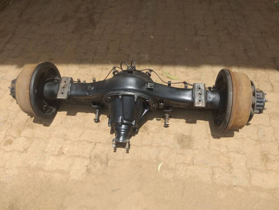 Truck Parts, Hino, 300 reconditioned Diff, Axels, Used