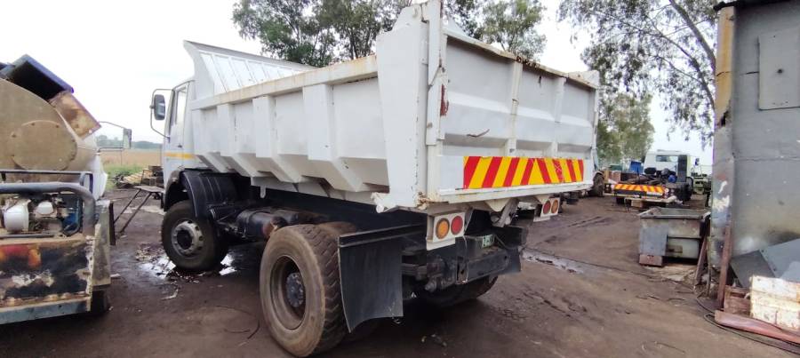 Mercedes Benz, 1928, 4x2 Drive, Tipper Truck, Used