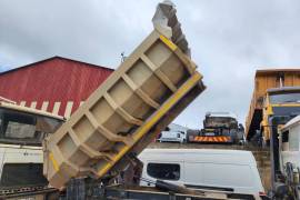 Truck Parts, Hino, 15.204 - Aluminum Tipper Bin , Stripping for Parts, Tipper Body, Used, 1998