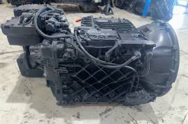 Truck Parts, UD, ATO2612D, Gearbox, Used