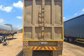 Other, Cattle Body Trailer, Used, 1997