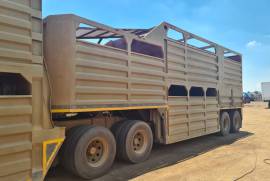 Other, Cattle Body Trailer, Used, 1997